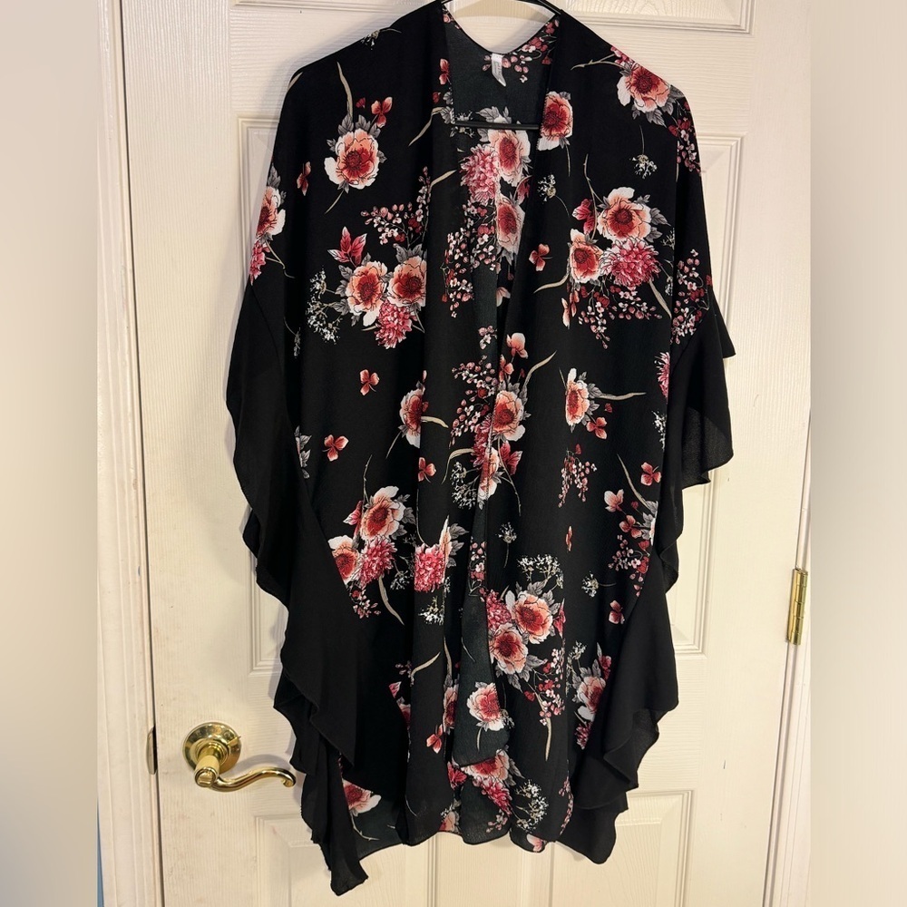 Jack and‎ Missy Floral Kimono